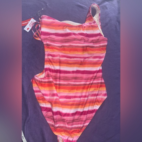 NWT Joe Fresh Cold Shoulder Swimsuit with cutout - Picture 12 of 13
